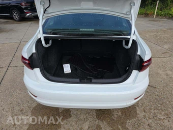 2021 Volkswagen Jetta S – miniatura 14