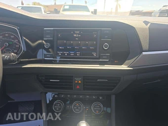 2021 Volkswagen Jetta SE - miniatura 7