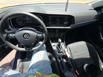 2021 Volkswagen Jetta SE – miniatura 10