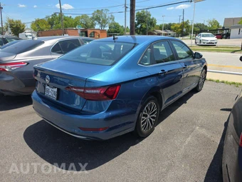 2021 Volkswagen Jetta SE – miniatura 3