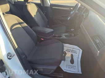 2021 Volkswagen Jetta SE – miniatura 18