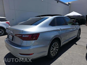 2021 Volkswagen Jetta SE – miniatura 3