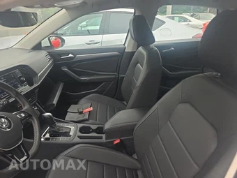 2021 Volkswagen Jetta SE – miniatura 13