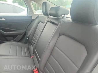 2021 Volkswagen Jetta SE – miniatura 16