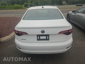 2021 Volkswagen Jetta SE – miniatura 5