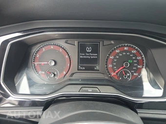 2021 Volkswagen Jetta SE – miniatura 12