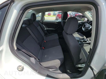 2021 Volkswagen Jetta SE – miniatura 16