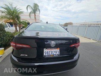 2021 Volkswagen Jetta SE – miniatura 5