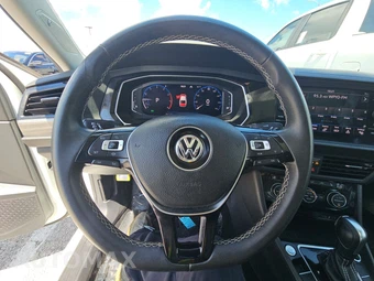 2021 Volkswagen Jetta SEL – miniatura 10