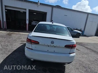 2021 Volkswagen Passat 2.0T SE - miniatura 5