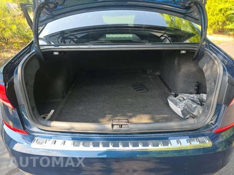 2021 Volkswagen Passat 2.0T SE - miniatura 14