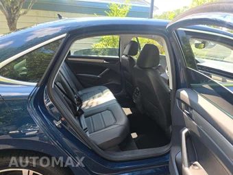 2021 Volkswagen Passat 2.0T SE - miniatura 16