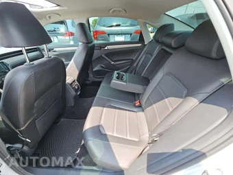2021 Volkswagen Passat 2.0T SE - miniatura 13