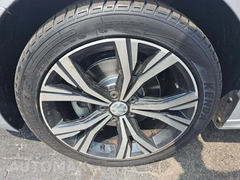 2021 Volkswagen Passat 2.0T SE - miniatura 21