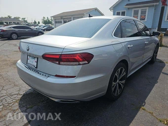 2021 Volkswagen Passat 2.0T SE - miniatura 3