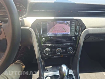 2021 Volkswagen Passat 2.0T SE - miniatura 10