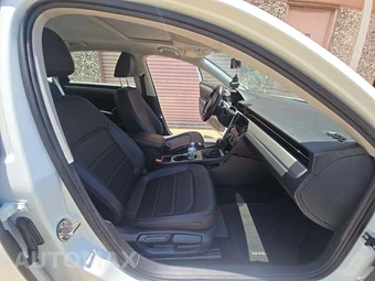 2021 Volkswagen Passat 2.0T SE - miniatura 18