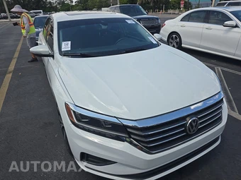 2021 Volkswagen Passat 2.0T SE – miniatura 3