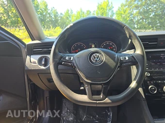 2021 Volkswagen Passat 2.0T SE - miniatura 10
