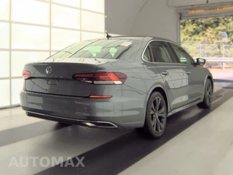 2021 Volkswagen Passat 2.0T SE - miniatura 4