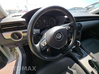 2021 Volkswagen Passat 2.0T SE - miniatura 10