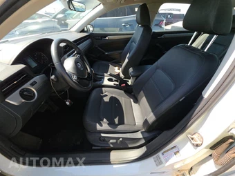 2021 Volkswagen Passat 2.0T SE - miniatura 7