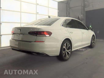 2021 Volkswagen Passat 2.0T SE - miniatura 4