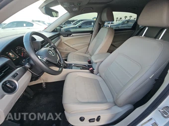 2021 Volkswagen Passat 2.0T SE - miniatura 7