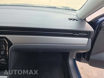 2021 Volkswagen Passat 2.0T SE - miniatura 16