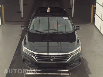 2021 Volkswagen Passat 2.0T SE - miniatura 2