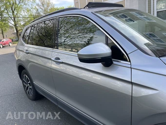 2021 Volkswagen Tiguan 2.0T SE - miniatura 16