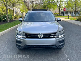 2021 Volkswagen Tiguan 2.0T SE - miniatura 2