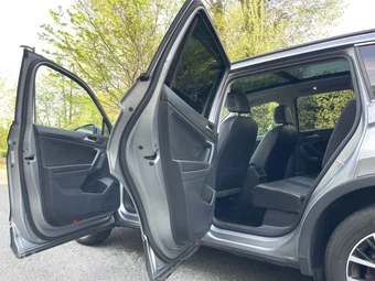 2021 Volkswagen Tiguan 2.0T SE - miniatura 21