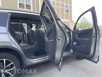 2021 Volkswagen Tiguan 2.0T SE - miniatura 22