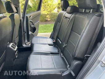 2021 Volkswagen Tiguan 2.0T SE - miniatura 31
