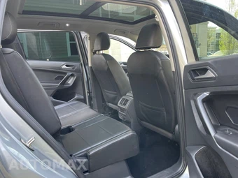 2021 Volkswagen Tiguan 2.0T SE - miniatura 32