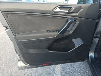 2021 Volkswagen Tiguan S - miniatura 9