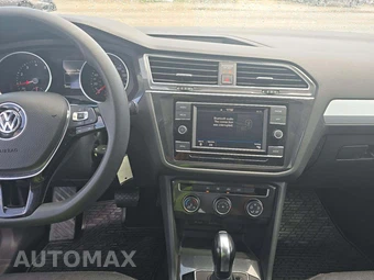 2021 Volkswagen Tiguan S – miniatura 10