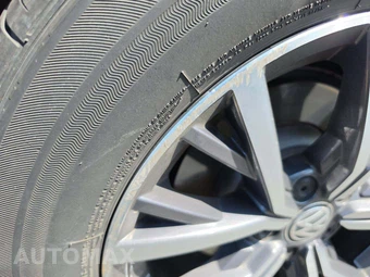 2021 Volkswagen Tiguan S - miniatura 26