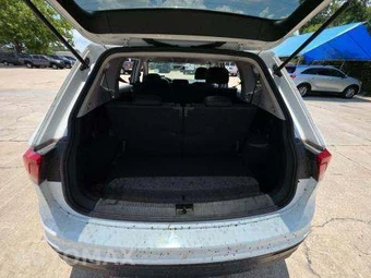 2021 Volkswagen Tiguan S – miniatura 15