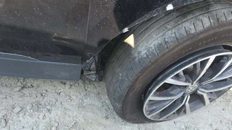 2021 Volkswagen Tiguan S - miniatura 25