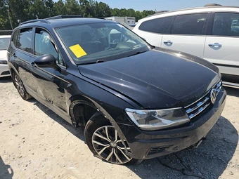2021 Volkswagen Tiguan S - miniatura 3