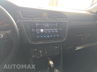 2021 Volkswagen Tiguan SE – miniatura 11