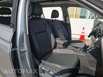 2021 Volkswagen Tiguan SE - miniatura 18