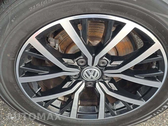 2021 Volkswagen Tiguan SE - miniatura 22