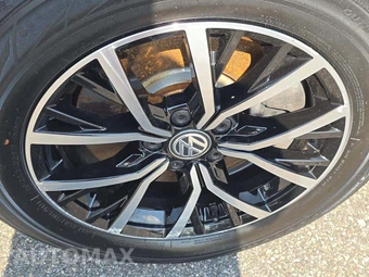 2021 Volkswagen Tiguan SE - miniatura 28