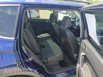 2021 Volkswagen Tiguan SE – miniatura 16