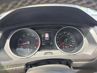 2021 Volkswagen Tiguan SE – miniatura 9