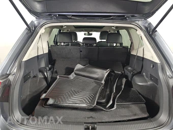 2021 Volkswagen Tiguan SE - miniatura 16
