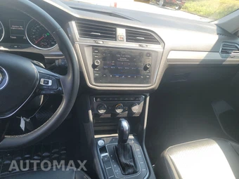 2021 Volkswagen Tiguan SE - miniatura 11